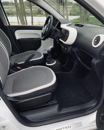 Renault Twingo cena 26300 przebieg: 68000, rok produkcji 2018 z Starachowice małe 596
